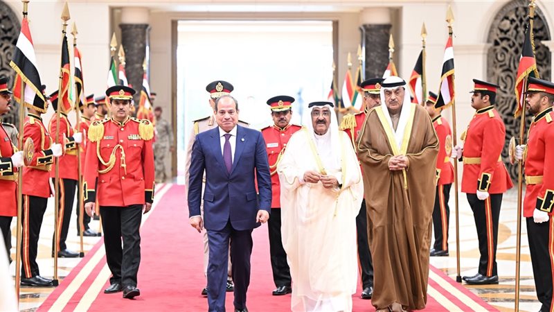 الرئيس السيسي بصحبة