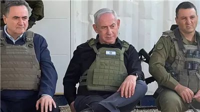  وسط تصاعد التوترات.. نتنياهو يزور قواته في غزة وبن جفير يقتحم الإبراهيمي