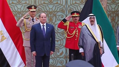 متحدث الرئاسة ينشر فيديو استقبال الرئيس السيسي في الكويت |فيديو