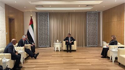 مصر وشركة جلاسكو سيمثكلاين.. تعاون مشترك لتعزيز الرعاية الصحية وتطوير الأبحاث