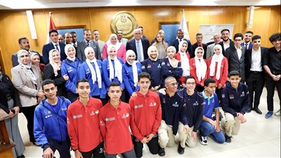 وزارة التربية والتعليم تكرم الطلاب المتميزين بمدارس التكنولوجيا التطبيقية
