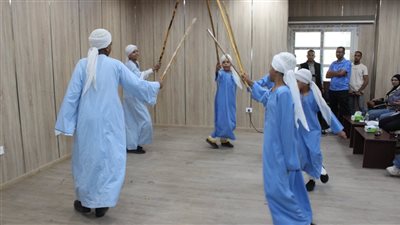 عروض فنية.. فعاليات مسرح الجنوب بمعهد الأورام في قنا |صور