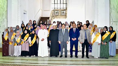 الأوقاف تطلق معسكر أبي بكر الصديق التثقيفي للطالبات الوافدات بالإسكندرية