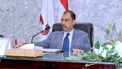 محافظ سوهاج يُكلف وكيل وزارة الإسكان برئاسة لجنة استئناف أعمال البناء