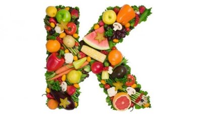 نقص فيتامين «ك» قد يكون سببًا رئيسيًا في ضعف الذاكرة والتدهور المعرفي