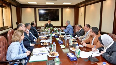 «الأعلى للإعلام» يراجع ملف غرامات المواقع والقنوات المخالفة للضوابط  والأكواد 