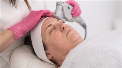 من غير بوتوكس.. الإكسوسومات: أمل جديد في عالم التجميل والعناية بالبشر