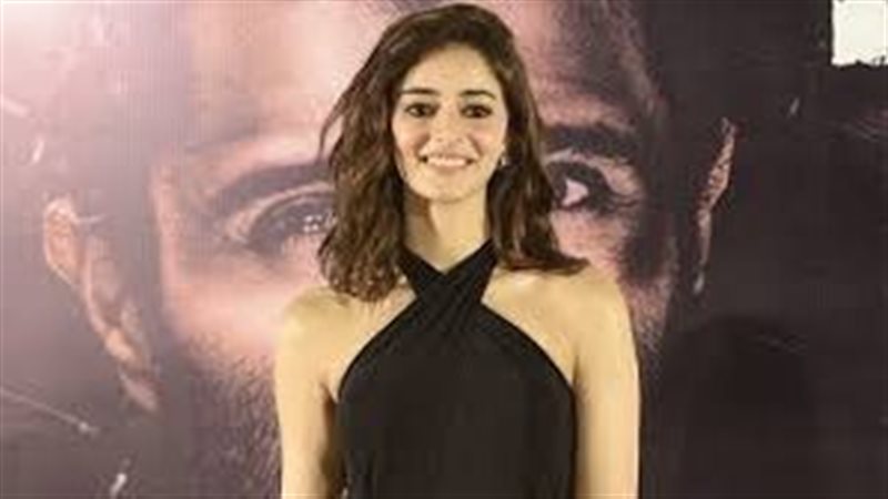 نجمة السينما أنانيا