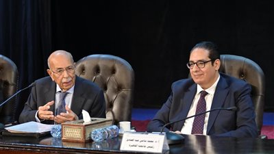 محاضرة تاريخية لـ مفيد شهاب حول ملحمة استرداد طابا بجامعة القاهرة