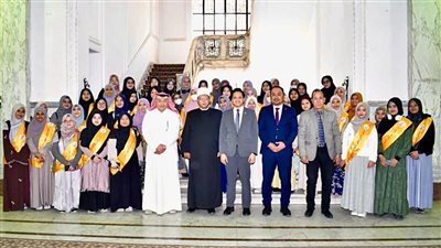 «الشئون الإسلامية» يقدم خصومات مميزة فى معرض إصدارات معسكر أبي بكر بالإسكندرية