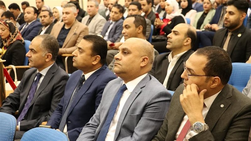 جانب من الندوة