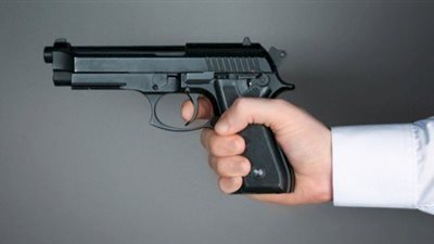 أن كيدهن عظيم.. زوجته صورته ونشرت الصور والأمن ألقى القبض عليه