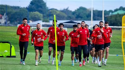 محاضرة ومران بدني في اليوم الثاني للأهلي بجنوب إفريقيا استعدادا لصن داونز