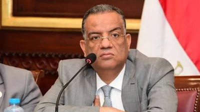 محمود مسلم: الأهلي يحظى بهيبة كبيرة بين جماهيره والزمالك يعاني أزمة داخلية