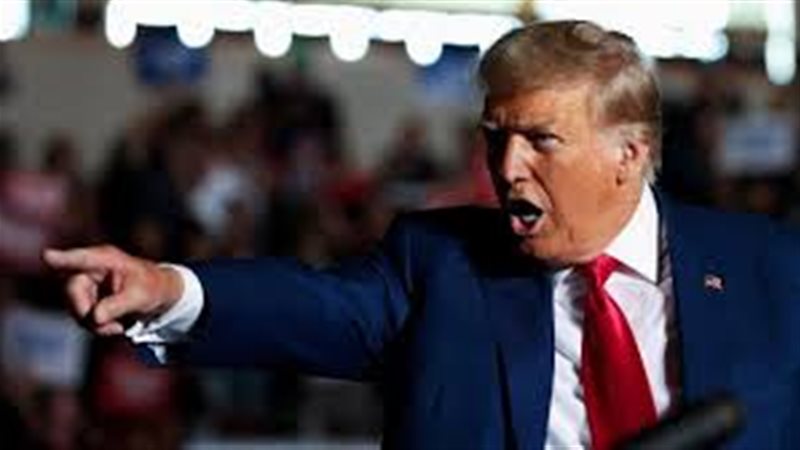 الرئيس الأمريكي دونالد