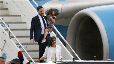 برفقة زوجته وأطفاله.. نائب ترامب يلتقي ميلوني ويزور الفاتيكان عشية عيد القيامة