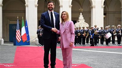 نائب الرئيس الأمريكي: متفائلون بإمكانية إنهاء الحرب الروسية الأوكرانية