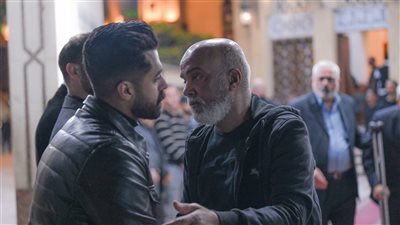 قبل 48 ساعة.. آخر ظهور لـ سليمان عيد في عزاء المنتج صلاح حسن|فيديو وصور 