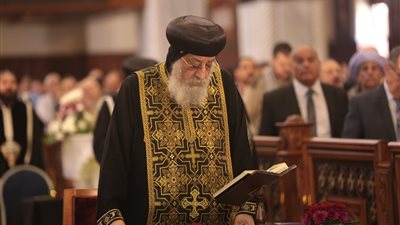 ترأس البابا تواضروس الثاني صلوات الجمعة العظيمة ف ي الكاتدرائية بالعباسية