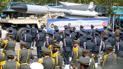 عروض عسكرية فى طهران.. إيران تستعرض قوتها فى يوم الجيش الوطني