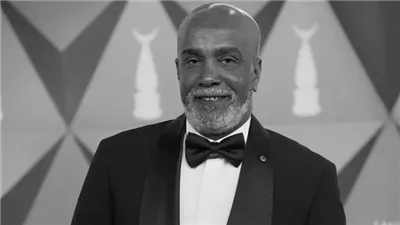 رحل سكرتير المدرسة.. مجدي الهواري ينعي سليمان عيد بطريقة 