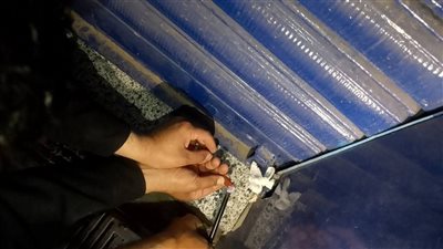 تقليد الشعار.. إغلاق محل بـ لبن في سمالوط بالمنيا |صور