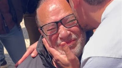 وجعني شريط الذكريات .. صلاح عبد الله يكشف تفاصيل انهياره في جنازة سليمان عيد