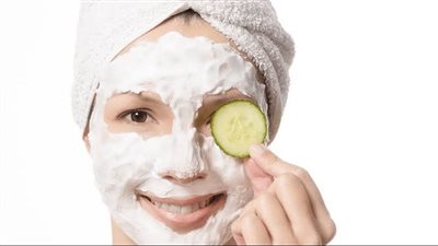 في إجازة شم النسيم 2025.. ماسكات طبيعية لتفتيح البشرة واستعادة النضارة