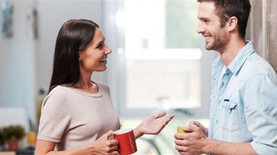 أستاذ طب نفسي: المرأة تركز على التفاصيل.. والرجل يرى الصورة العامة | فيديو