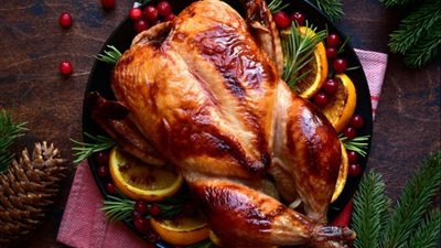 أشهر طرق طهي الديك الرومي.. دليلك لتحضير وليمة فاخرة بنكهة منزلية