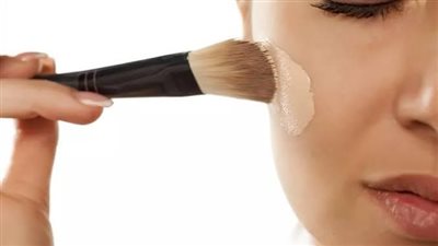 هل المكياج يبطل الوضوء؟ دار الإفتاء توضح الحكم الشرعي