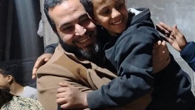 أهالي المنصورية يحتفلون بعودة الطفل أنس بعد اختطافه.. زفة وتكريم لرجال الأمن