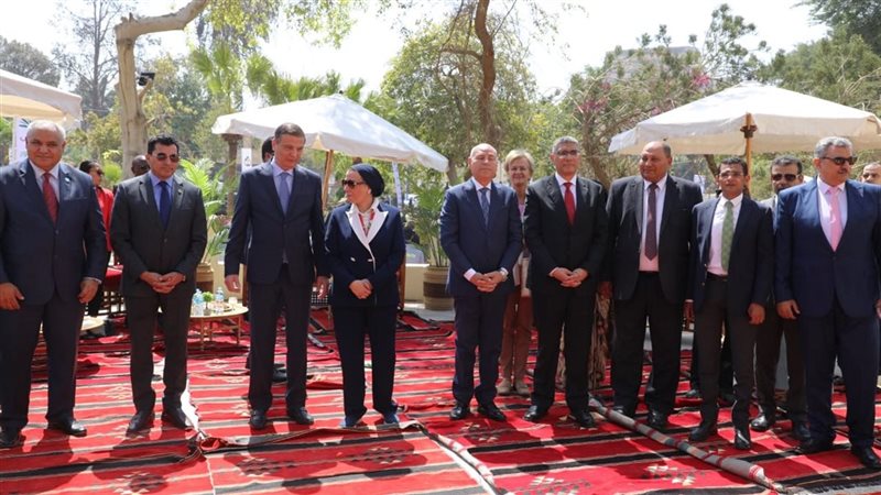 السادة الوزراء اثناء