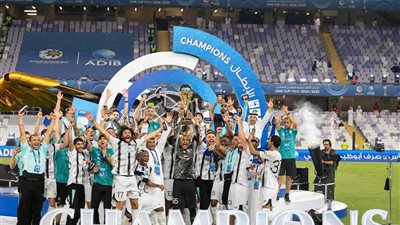 أول ألقابه مع الجزيرة.. النني يتوج بطلا لكأس الإمارات