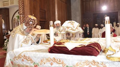 البابا تواضروس يوجه الشكر للرئيس السيسى على التهنئة بعيد القيامة المجيد 