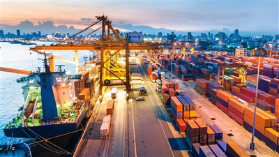  صادرات الكويت تتراجع 16% بالربع الثاني 2025 وميزانها التجاري يضغط بفعل النفط