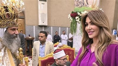 لقاء سويدان تشارك الأقباط الاحتفال بعيد القيامة المجيد من داخل دير المحرق |صور