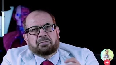 وصفوه بطبيب 