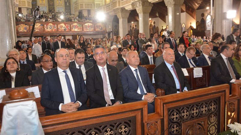 وزير التموين يزور