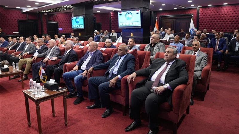 حضور عدد من النواب