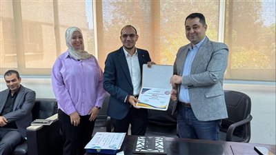 صحة قنا تُكرم المتميزين من فرق الطوارئ وتنمية الأسرة والرعاية الأساسية