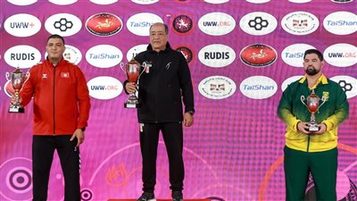 منتخب المصارعة النسائية يتوج بكأس البطولة الأفريقية بعد حصد 10 ميداليات