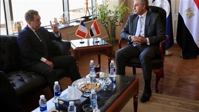  وزير السياحة والآثار يبحث مع سفير فرنسا تعزيز التعاون بين البلدين  