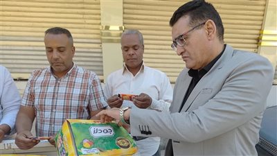 كانت هتوصل للأطفال.. تموين الأقصر يضبط 4050 كيس إندومي: منتهي الصلاحية 