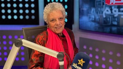 عارفة عبدالرسول : أبويا ضربني علشان قرش صاغ ومعيطش على وفاة جوزي