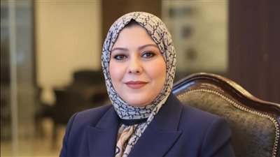 برلمانية: توجيهات الرئيس في عيد العمال تؤكد مدى الحرص علي توفير الحماية لهم 