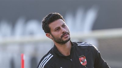 عاجل.. الموت يفجع محمد الشناوي نجم النادي الأهلي ويعلن موعد العزاء