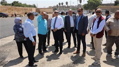 محافظ القاهرة يتفقد تطوير المنطقة المحيطة بسور مجرى العيون وميدان السيدة عائشة