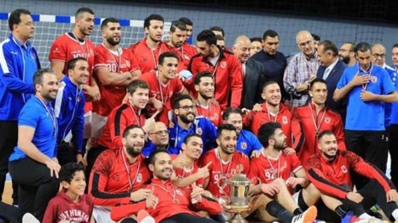 يد الأهلي