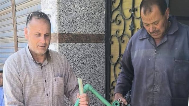 مياه البحيرة  تواصل